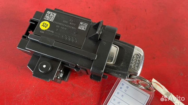 Замок зажигания в сборе Audi A4 B8 1.8 tfsi cdhb