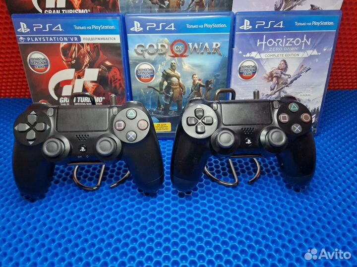 Ps4 slim 1tb + игры + 2 геймпада