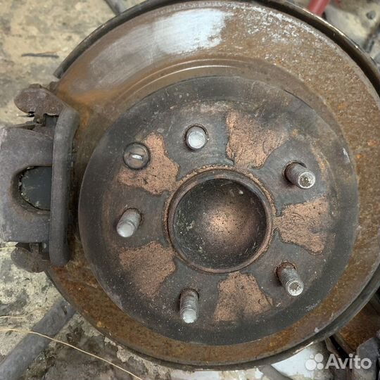 Суппорт ступица диск nissan juke x-trail