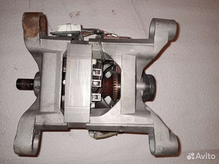 Indesit iwsc 5105. Двигатель hxgp1L.51