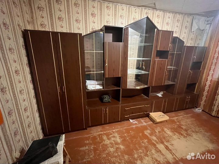 Стенка в гостиную бу