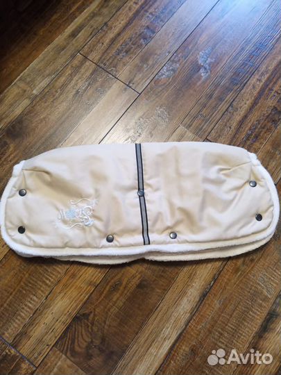 Муфта на ручку коляски