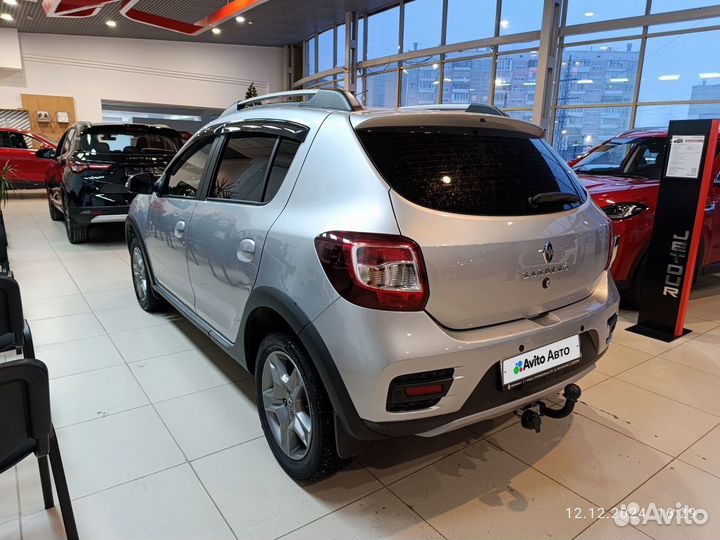 Renault Sandero Stepway 1.6 МТ, 2021, 50 800 км