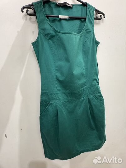 Платье moschino 42