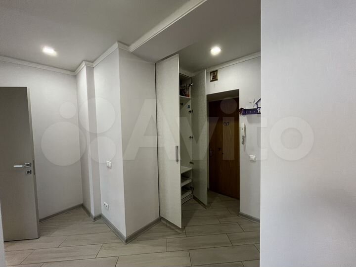 2-к. квартира, 52 м², 2/10 эт.