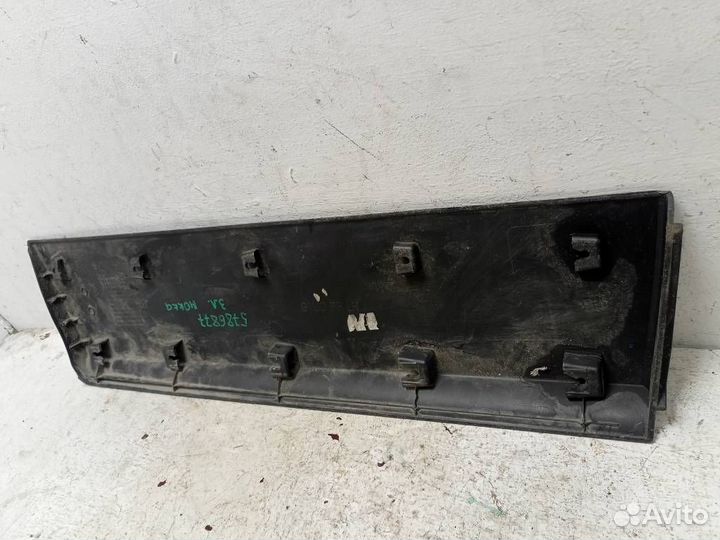 Накладка двери задней левой