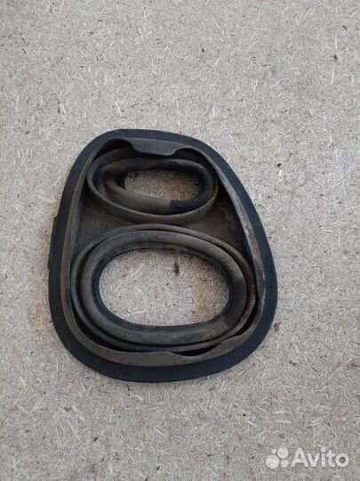 Уплотнитель Volkswagen Passat B6 BVY 2007