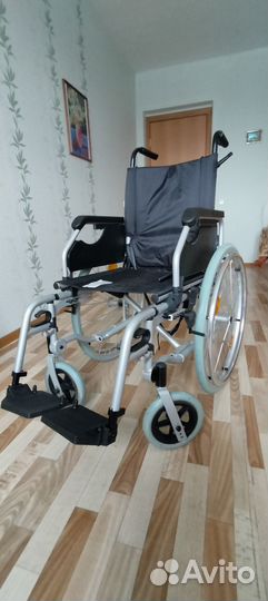 Инвалидная коляска новая
