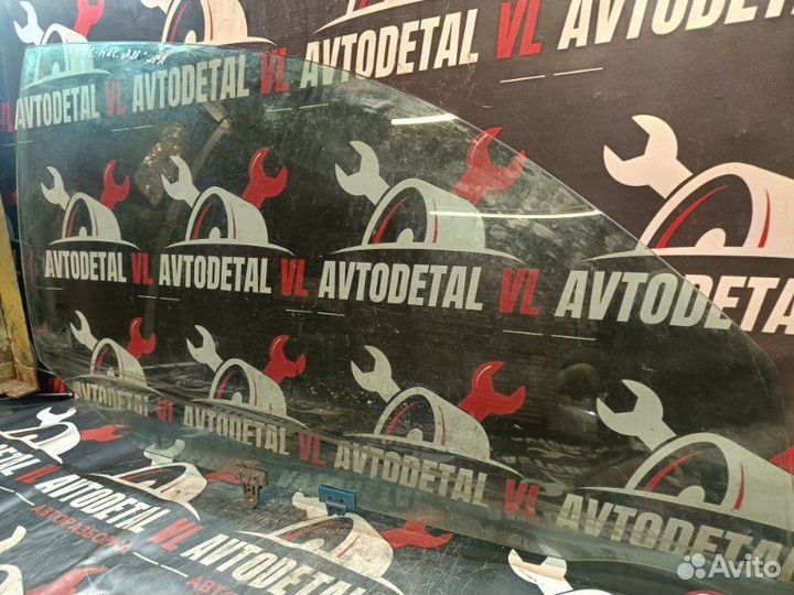 Стекло двери переднее правое Nissan Almera N16 N16