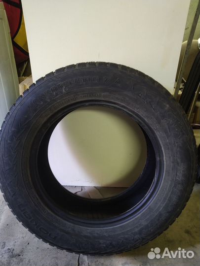 Nokian Tyres Hakkapeliitta 7 215/65 R16