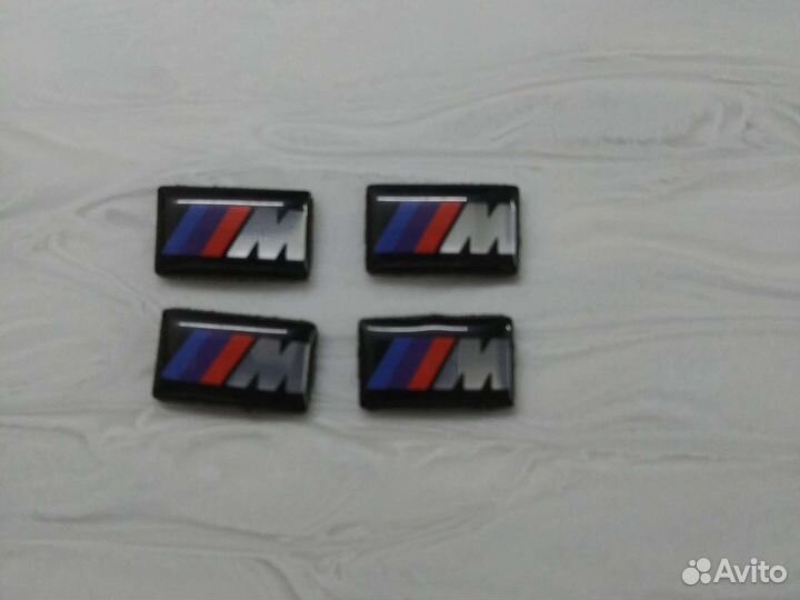 Наклейки на авто или диски BMW M