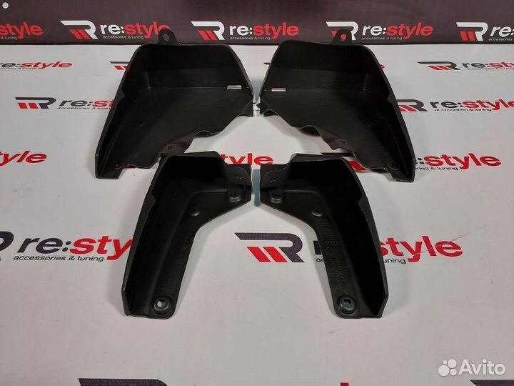 Брызговики Subaru Forester с18г Черные S1787