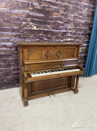 Пианино винтажное