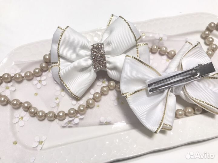 Банты на зажимах