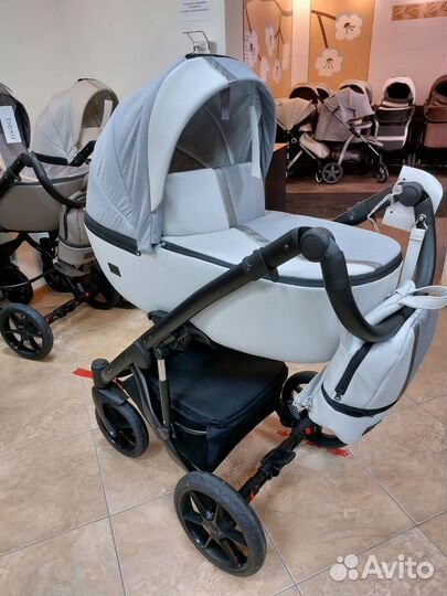 Коляска 2 в 1 AIR bexa (Белая кожа+св.серый)
