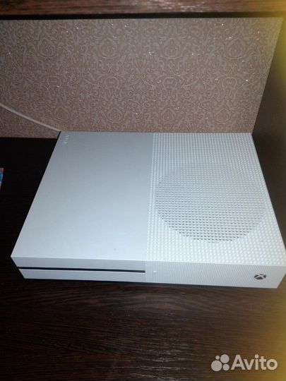 Xbox One s
