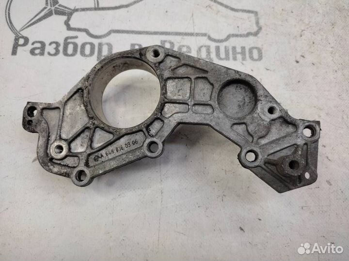 Крышка передняя ГБЦ w904 Sprinter 611.981