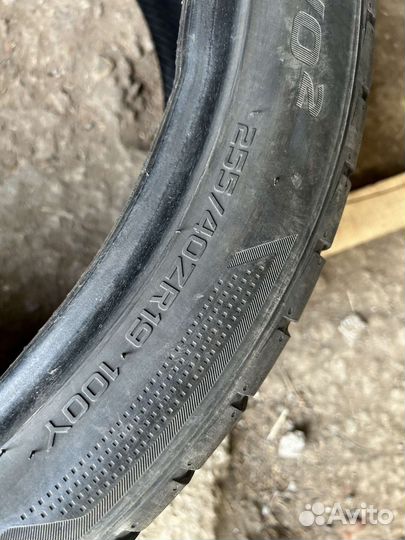 Hankook Ventus V12 Evo2 K120 255/40 R19