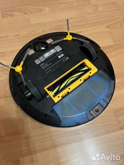Робот пылесос