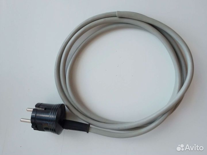 Кабель сетевого питания 250В 16 А