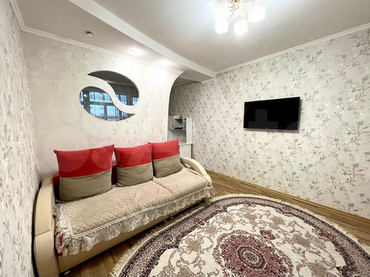 2-к. квартира, 60 м², 2/16 эт.