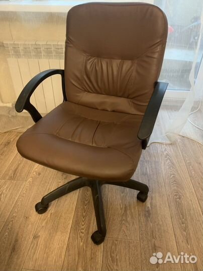 Компьютерное кресло