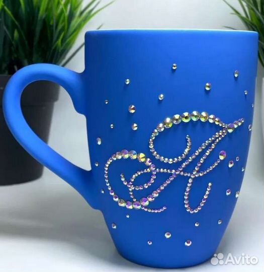 Инкрустация стразами