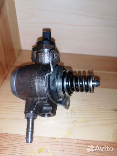 Тнвд Audi A4 A6 A8 cala V-3,2. 06E127025M