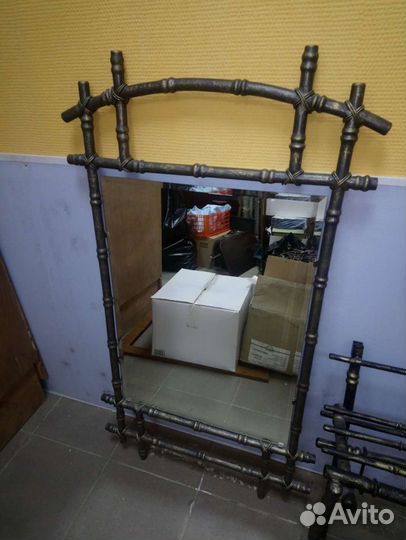 Набор для прихожей. Кованые вешалка и зеркало