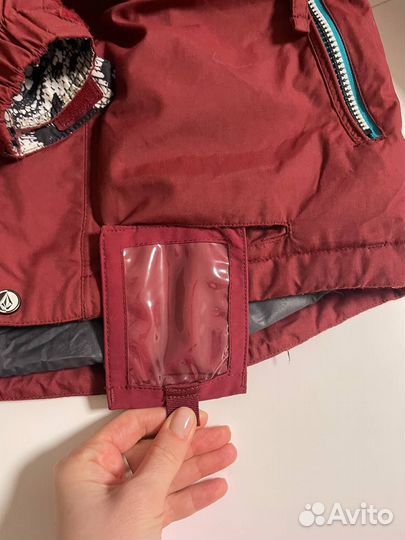 Сноубордическая куртка volcom s