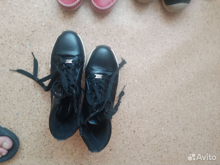 Осенние кросовки женские