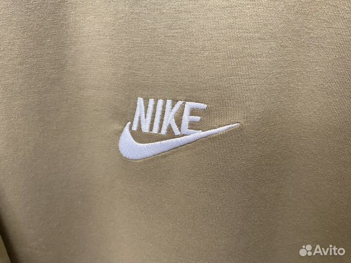 Костюм Nike спортивный