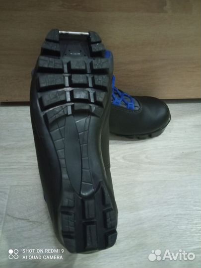 Лыжные ботинки 35