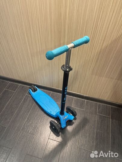Самокат Maxi Micro