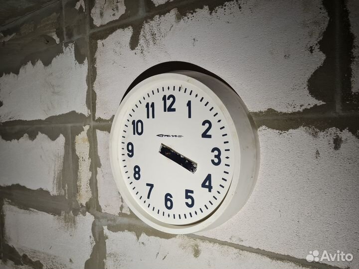 Часы настенные ссср. Привезу бесплатно