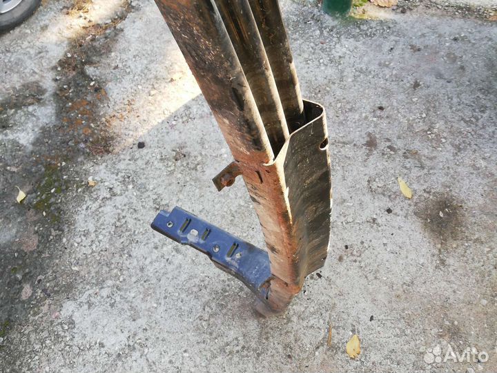 Усилитель grand cherokee wk2