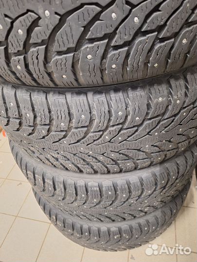 Nokian Tyres Hakkapeliitta 9 SUV 285/60 R18 116T