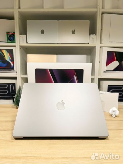 MacBook Pro 16 M2 Pro 16gb 512gb новье