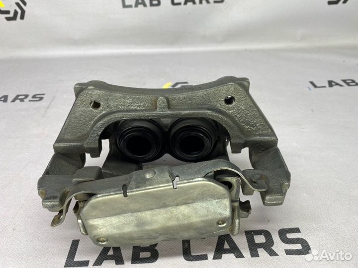 Суппорт тормозной передний левый Bmw X5 E70