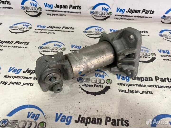 Усилитель бампера Audi A4 B6 AMB 2004