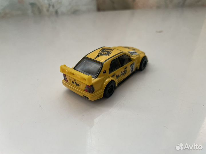 Hot wheels машинки