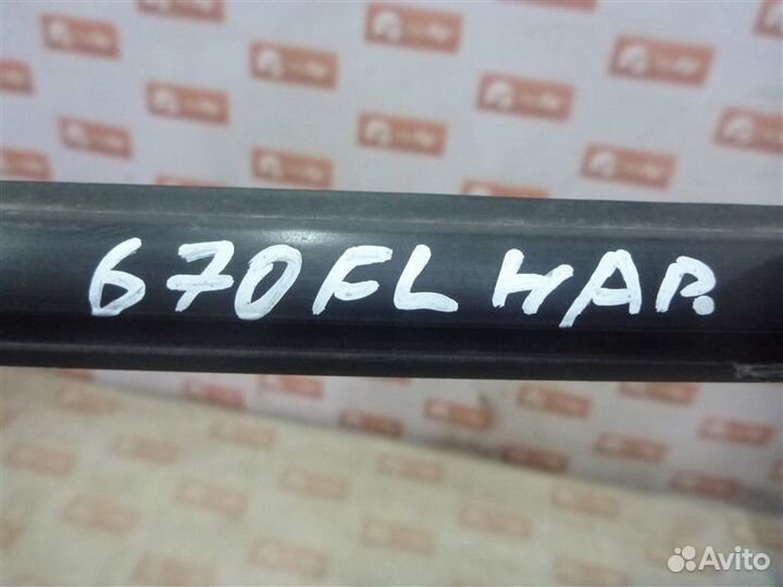 Уплотнитель стекла двери бархотка передний левый