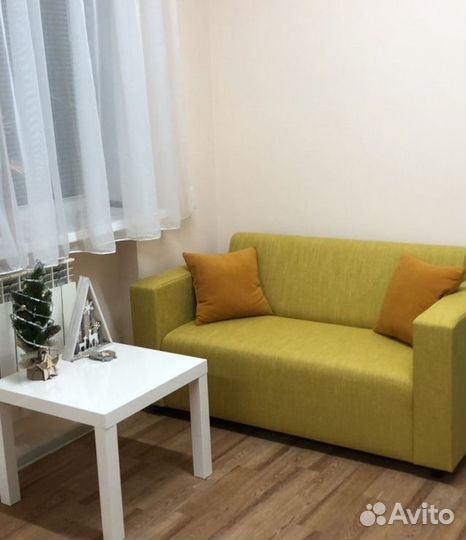 Диван для салона красоты