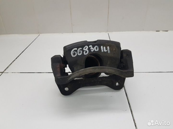 Суппорт передний левый (Genesis G70)