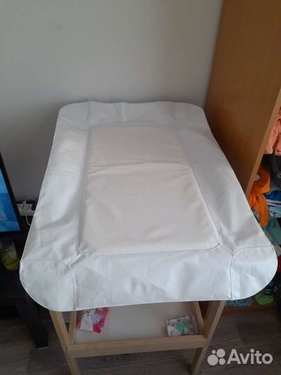 Пеленальный столик