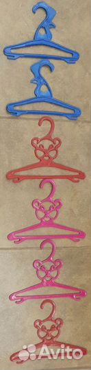 Вешалки плечики детские пластик(цена за все)