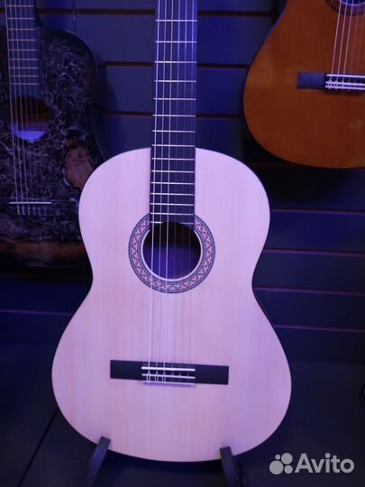 Гитара Yamaha C40M новая