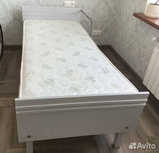 Кровать для лежачего больного