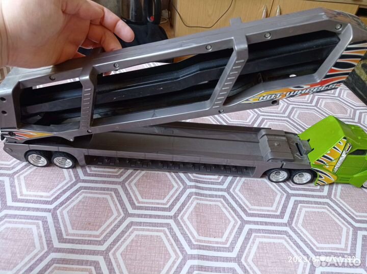 Hot wheels автовоз