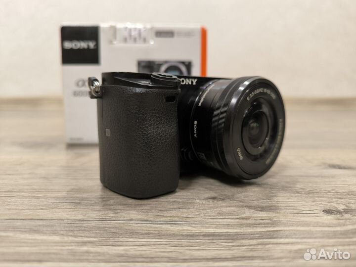 Sony A6000 + 16-50mm